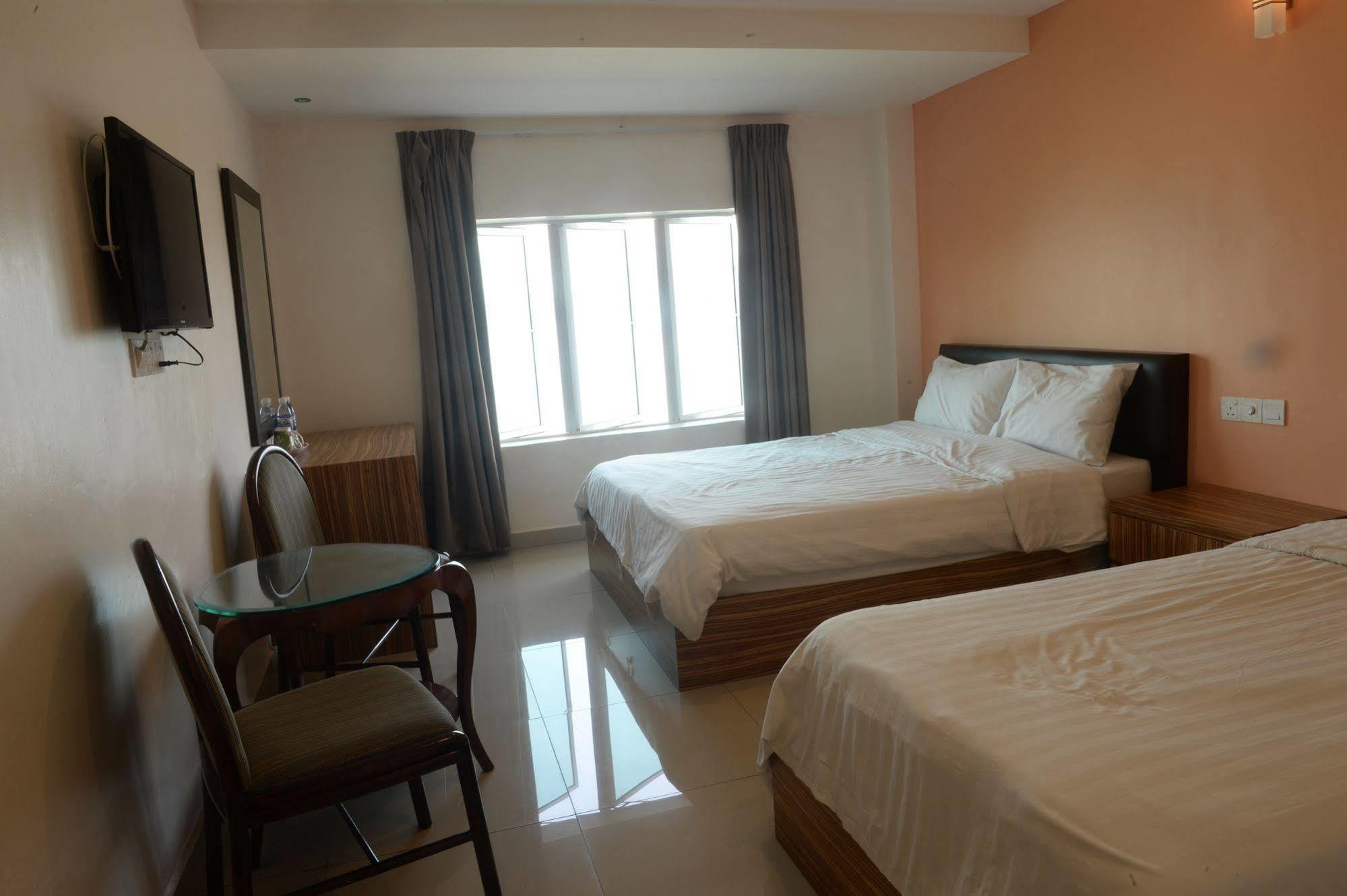 Brezza Hotel Lumut Exteriér fotografie