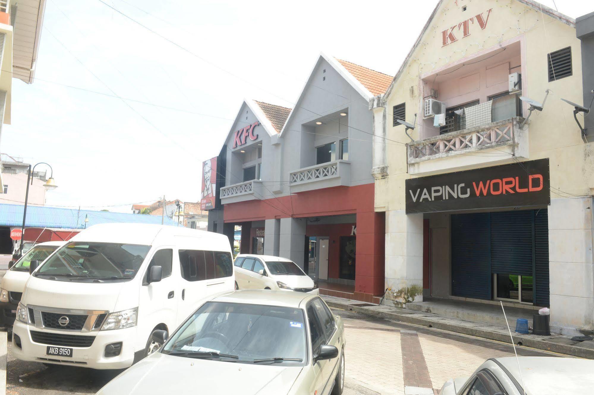 Brezza Hotel Lumut Exteriér fotografie
